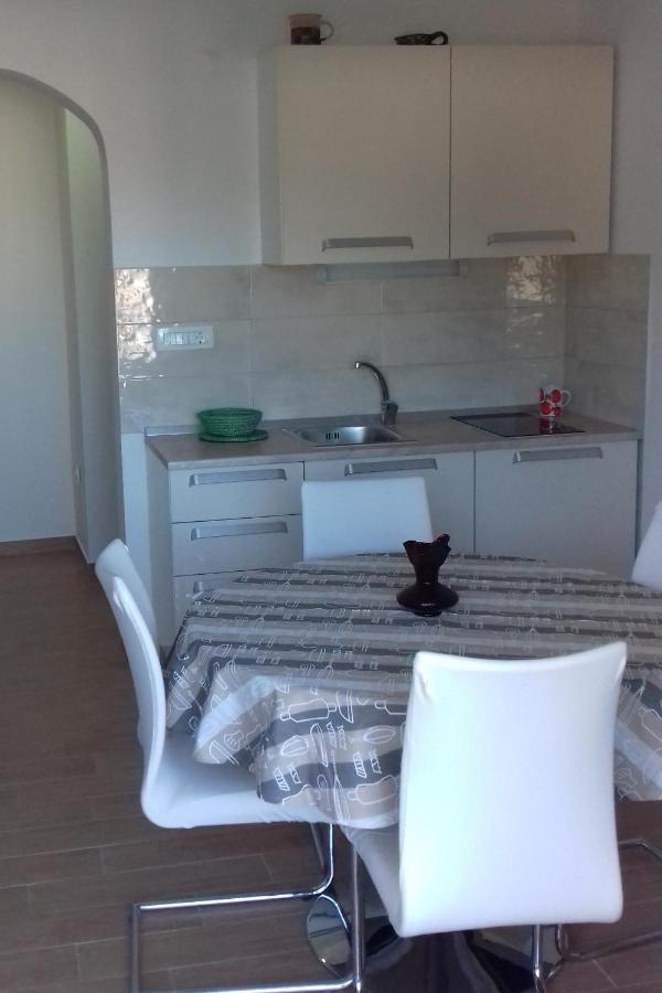 Apartments By The Sea Basina, Hvar - 11817 Vrbanj المظهر الخارجي الصورة
